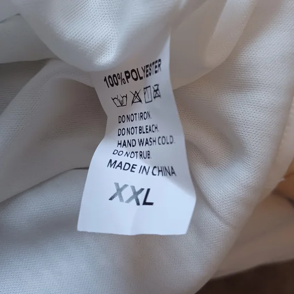 Elegant White Sequin Tank Top - Picture 3 of 3